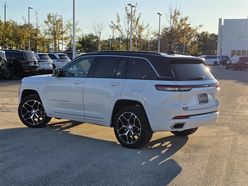 new 2025 Jeep Grand Cherokee car, priced at $56,282