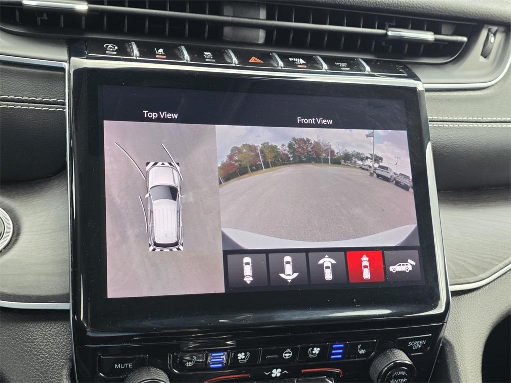 used 2023 Jeep Grand Cherokee car, priced at $30,349