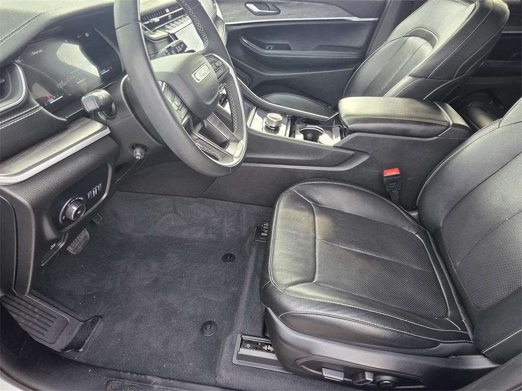 used 2023 Jeep Grand Cherokee car, priced at $30,349