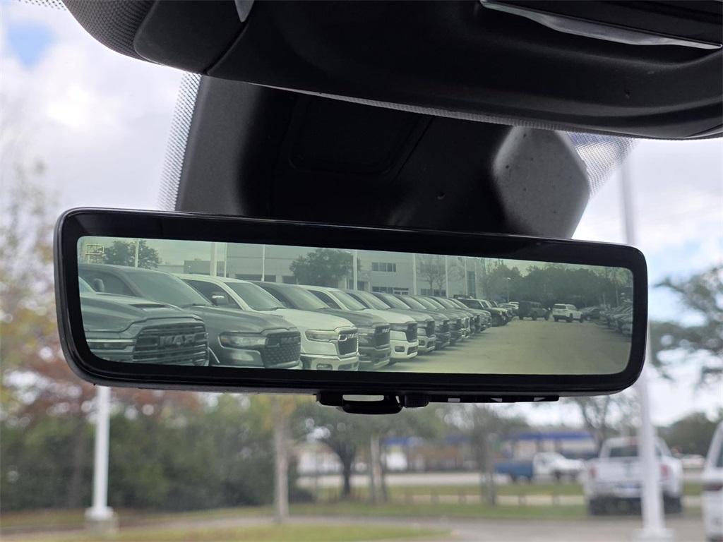 used 2023 Jeep Grand Cherokee car, priced at $30,349