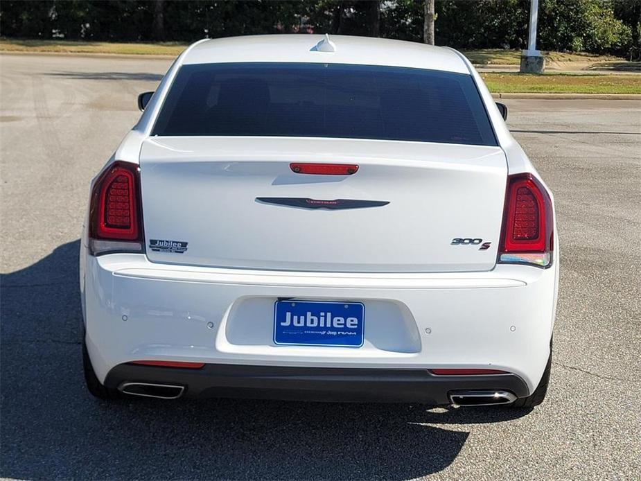 used 2021 Chrysler 300 car, priced at $20,900