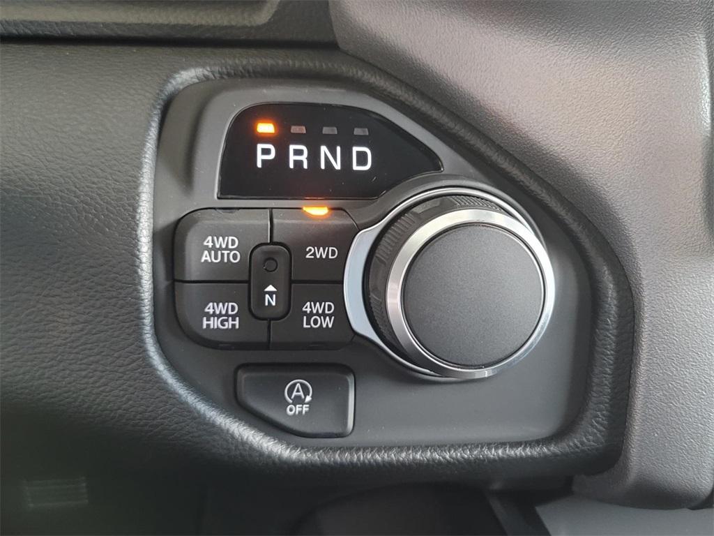 new 2025 Ram 1500 car, priced at $45,621