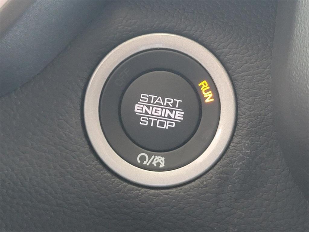 new 2025 Ram 1500 car, priced at $45,621