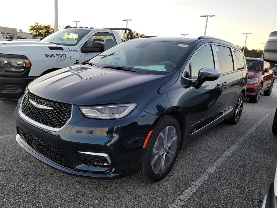 new 2025 Chrysler Pacifica car, priced at $54,120