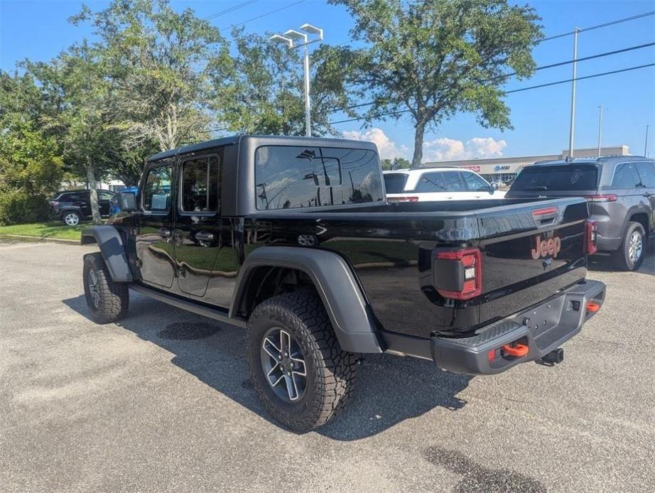 new 2024 Jeep Gladiator car, priced at $53,664