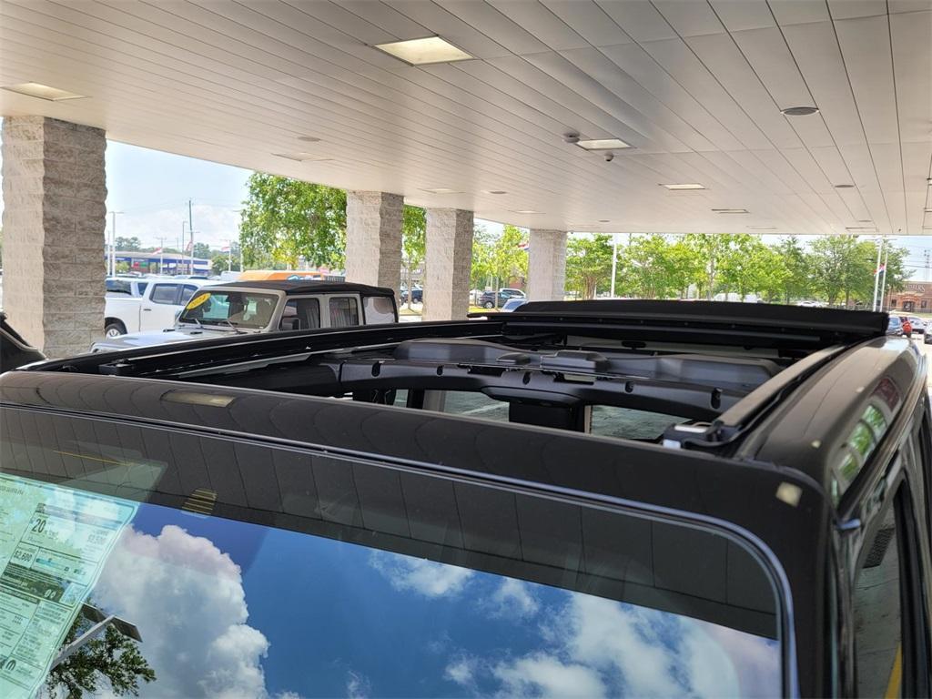 new 2025 Jeep Wrangler car, priced at $52,607