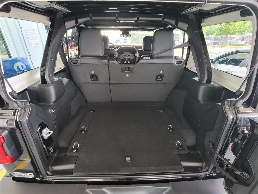 new 2025 Jeep Wrangler car, priced at $52,607