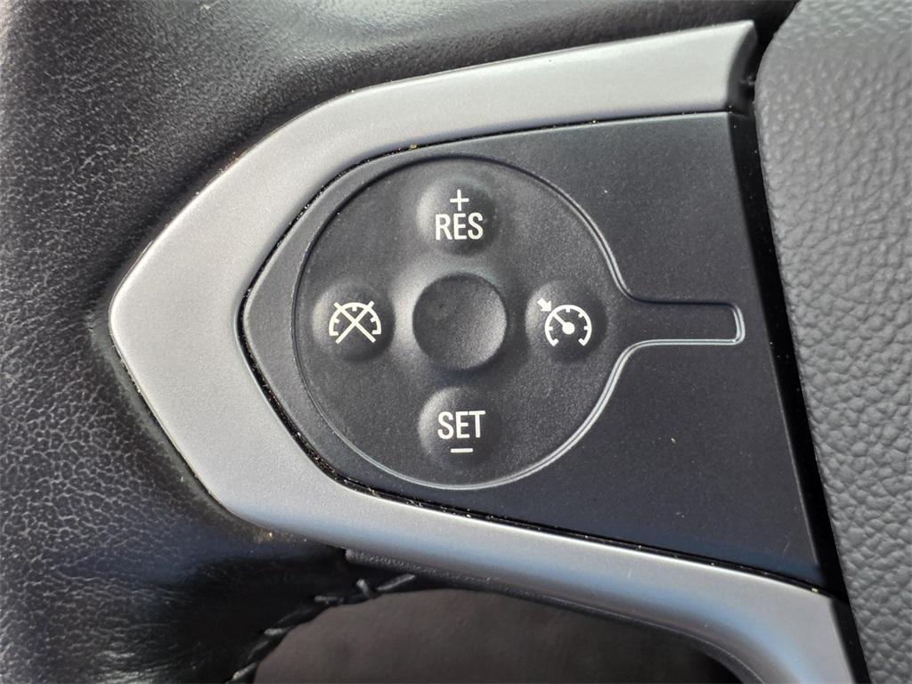 used 2022 Chevrolet Colorado car, priced at $27,977