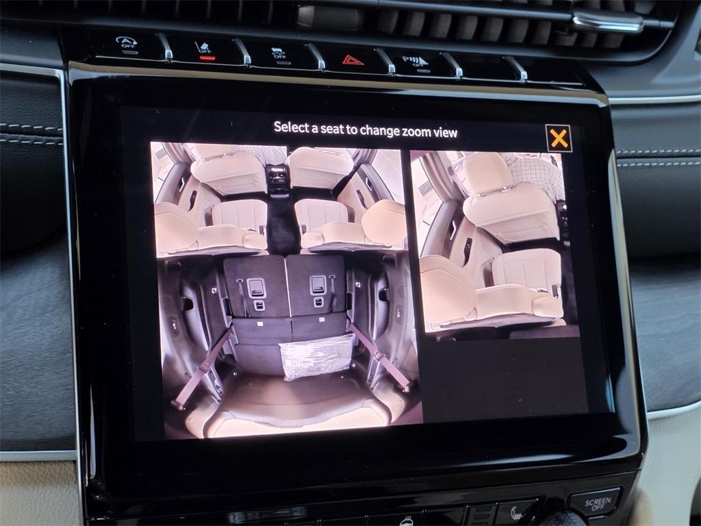 new 2025 Jeep Grand Cherokee L car, priced at $44,100