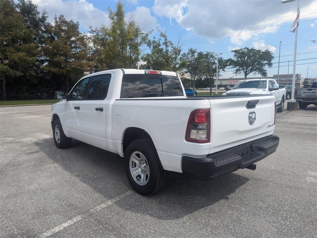 new 2024 Ram 1500 car, priced at $39,381