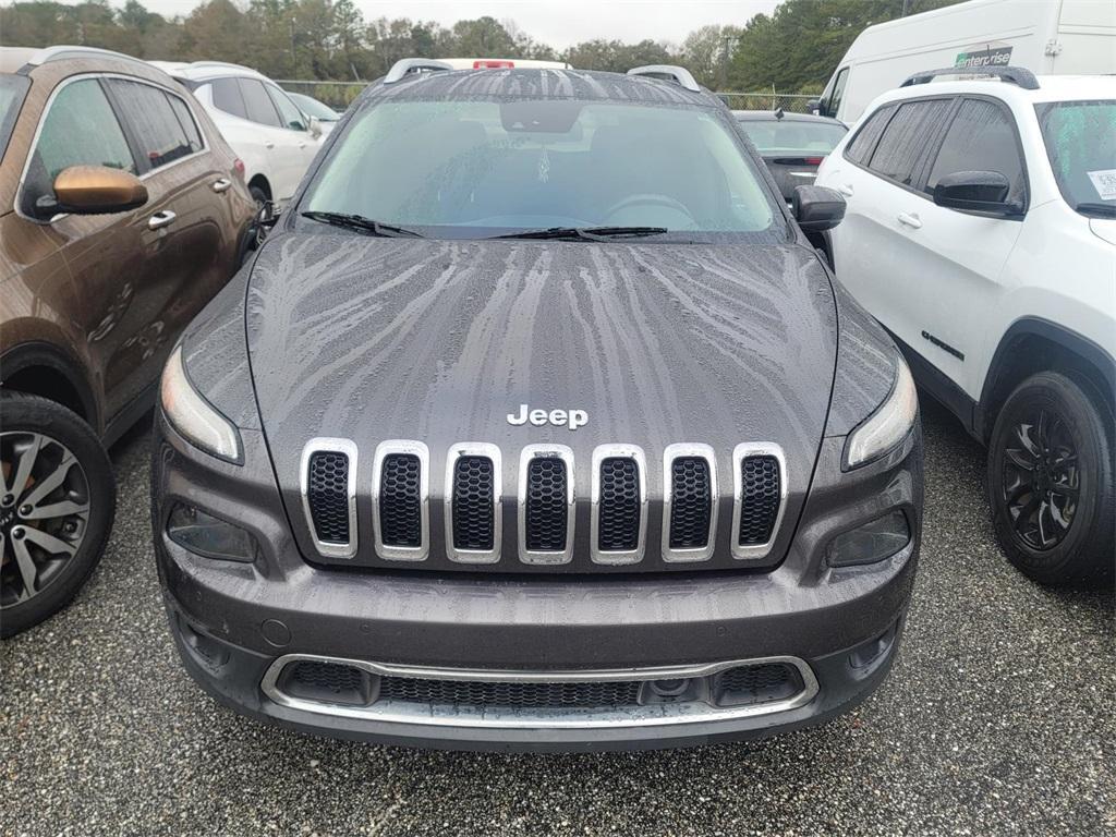 used 2015 Jeep Cherokee car, priced at $7,249