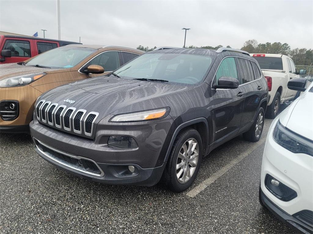 used 2015 Jeep Cherokee car, priced at $7,249