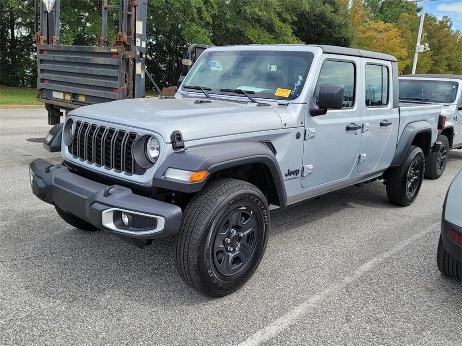 new 2024 Jeep Gladiator car, priced at $38,500