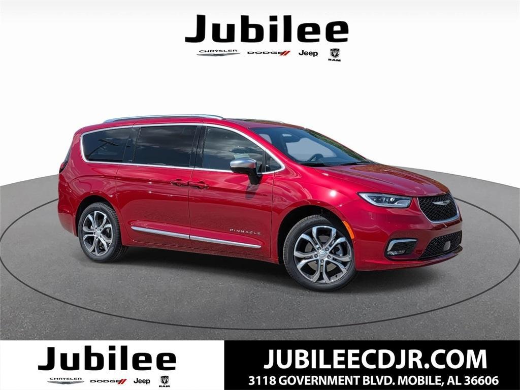 new 2025 Chrysler Pacifica car