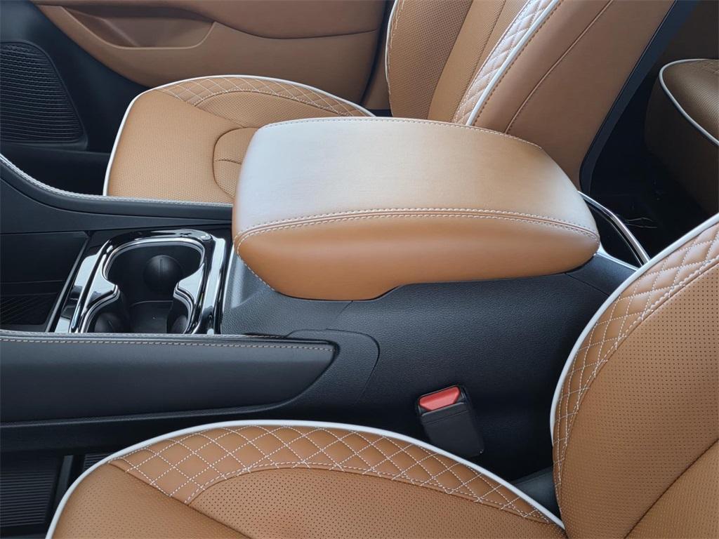 new 2025 Chrysler Pacifica car