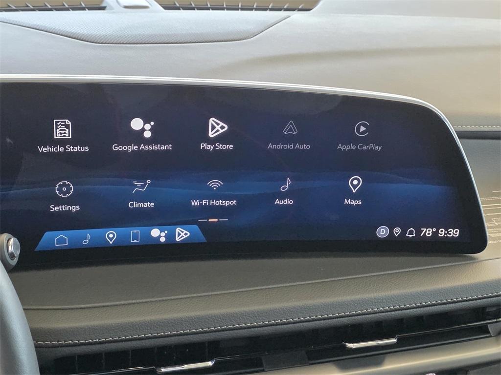 used 2024 Cadillac XT4 car, priced at $40,977