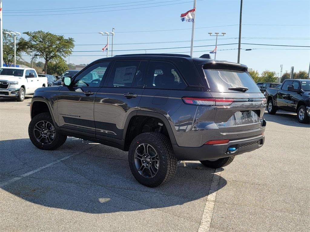 new 2025 Jeep Grand Cherokee 4xe car, priced at $64,090