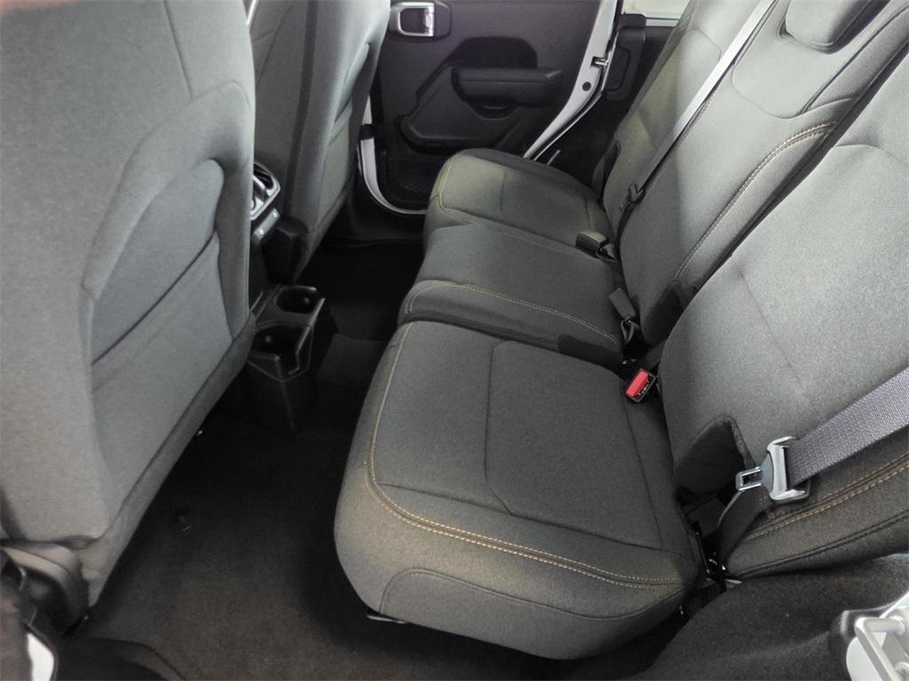 new 2025 Jeep Wrangler car, priced at $37,250