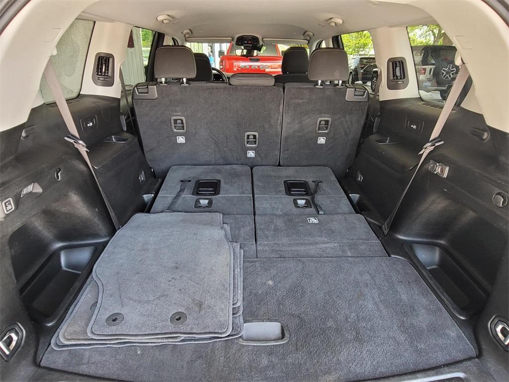 used 2022 Jeep Grand Cherokee L car, priced at $27,987