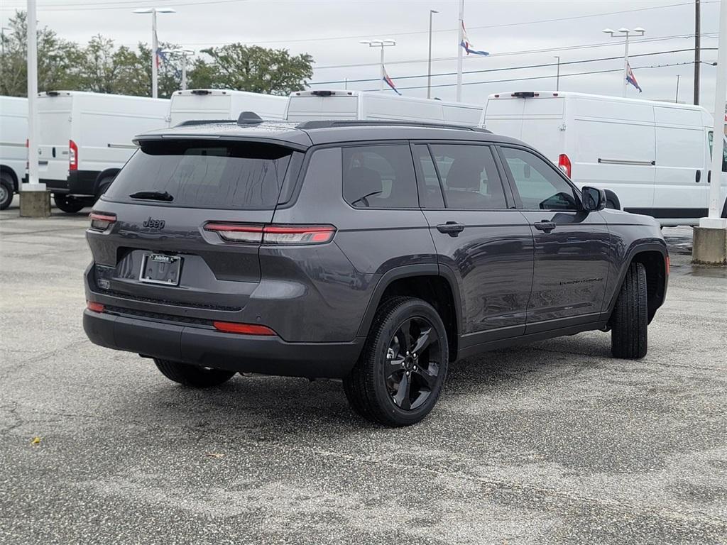 new 2025 Jeep Grand Cherokee L car, priced at $44,000