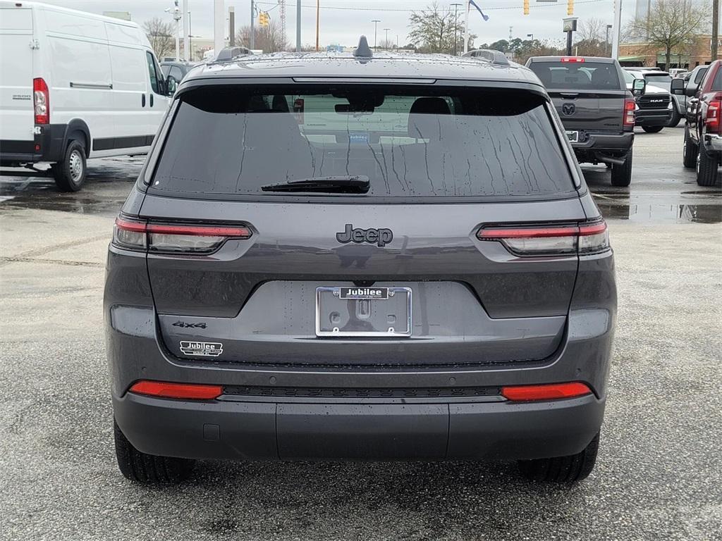 new 2025 Jeep Grand Cherokee L car, priced at $44,000