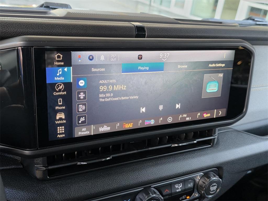 new 2026 Jeep Wrangler car, priced at $43,074