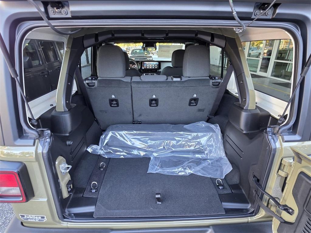 new 2026 Jeep Wrangler car, priced at $43,074