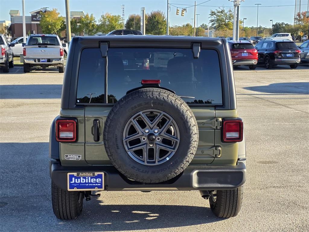 new 2026 Jeep Wrangler car, priced at $43,074
