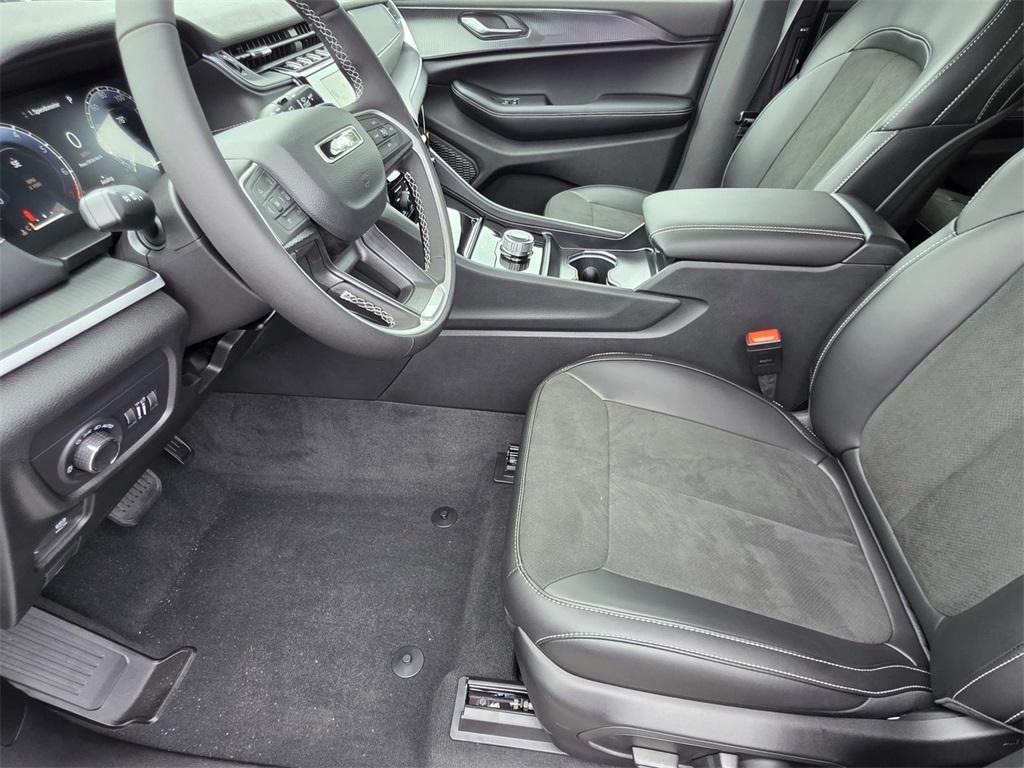 new 2025 Jeep Grand Cherokee L car, priced at $43,750
