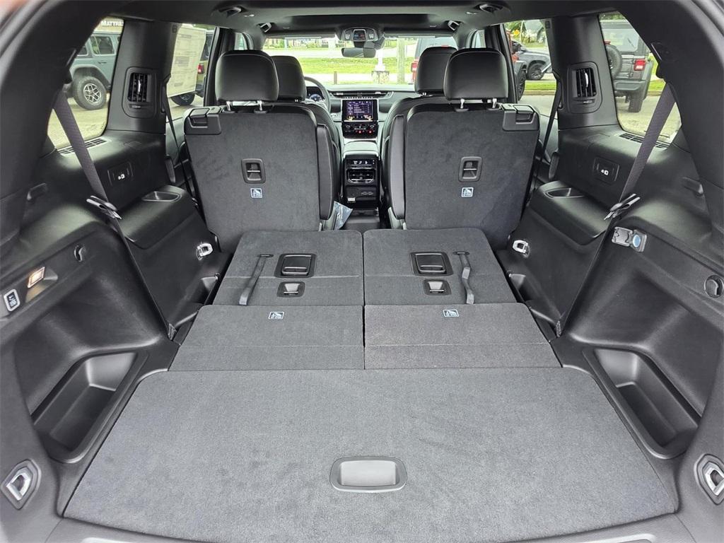 new 2025 Jeep Grand Cherokee L car, priced at $43,750