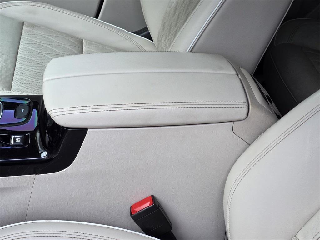 used 2022 Buick Envision car, priced at $28,988