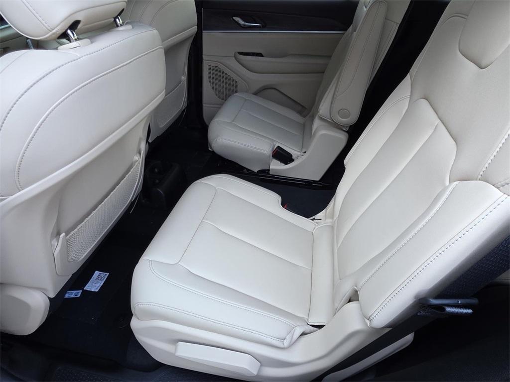 new 2025 Jeep Grand Cherokee L car, priced at $50,830