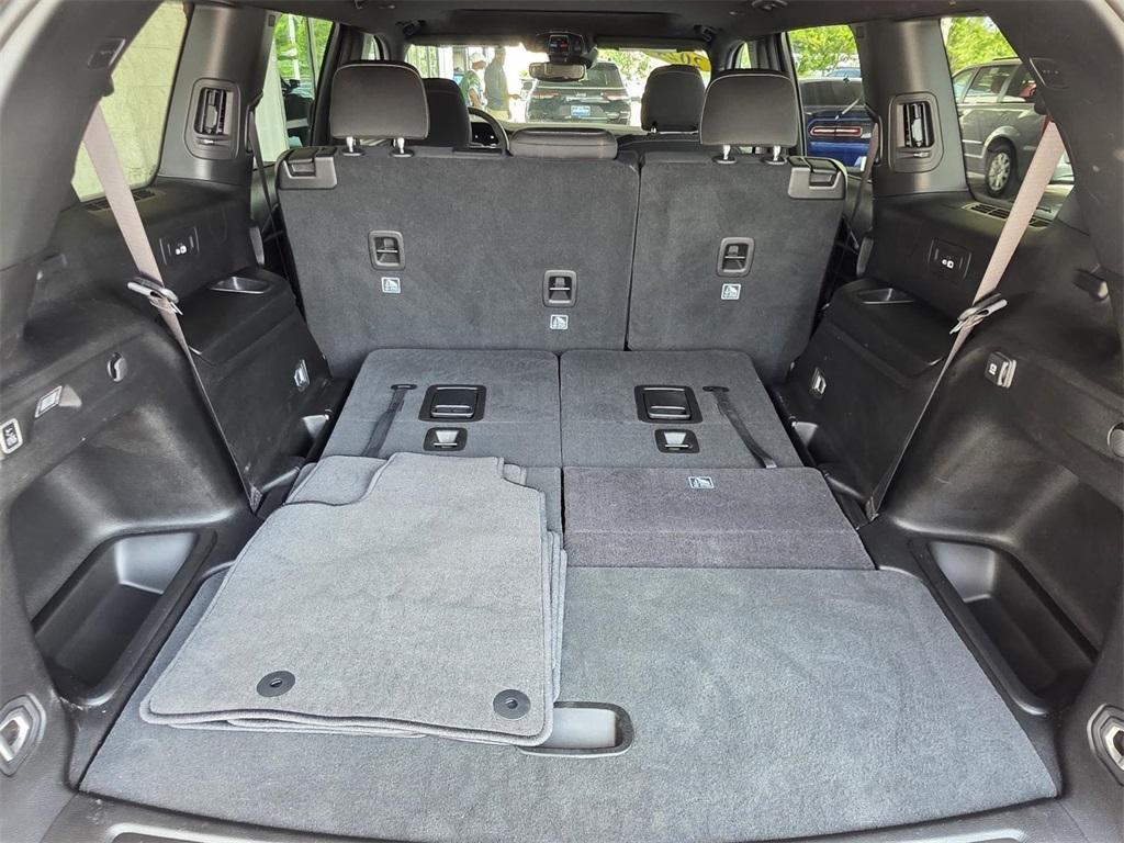 used 2024 Jeep Grand Cherokee L car, priced at $35,009