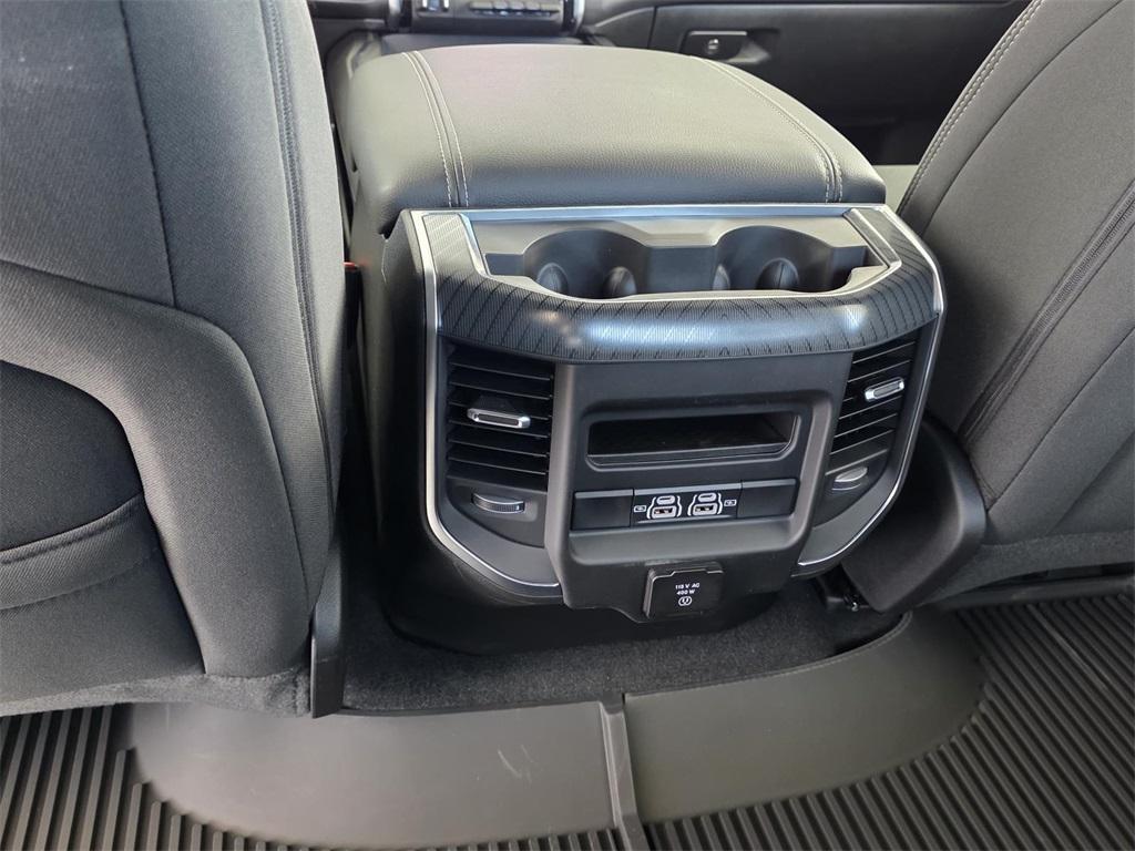 new 2025 Ram 1500 car