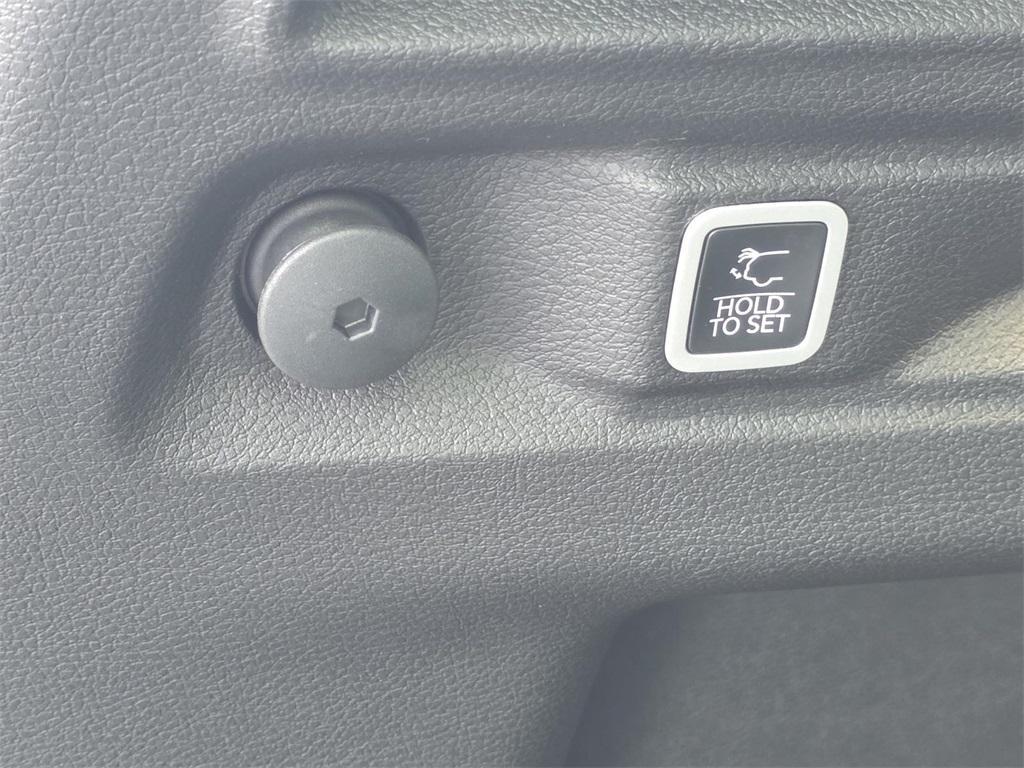 new 2025 Jeep Grand Cherokee L car, priced at $43,250