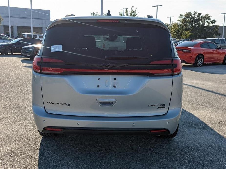 new 2023 Chrysler Pacifica car, priced at $44,179