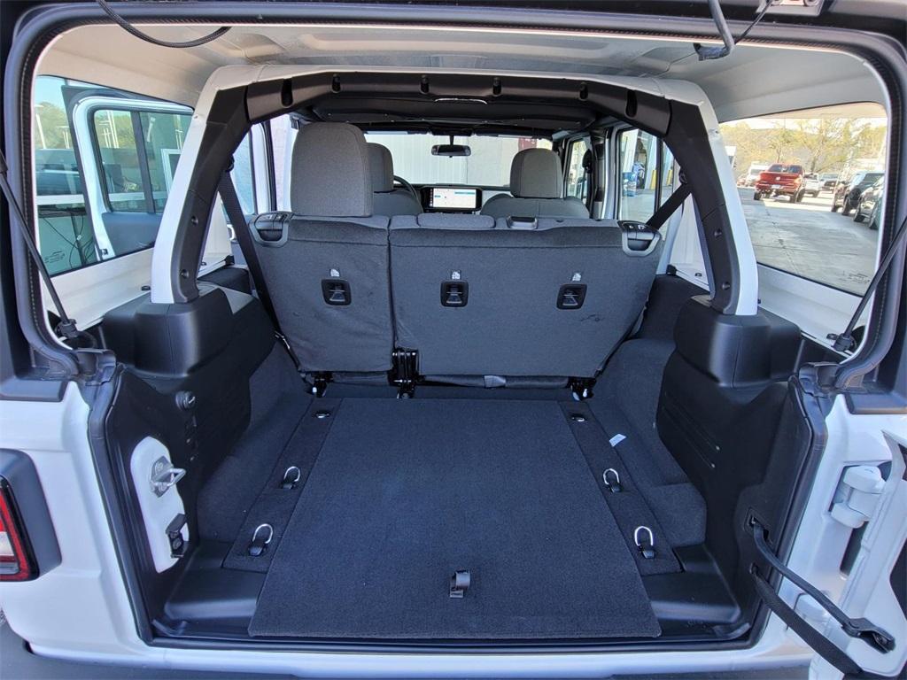 new 2025 Jeep Wrangler car, priced at $39,080