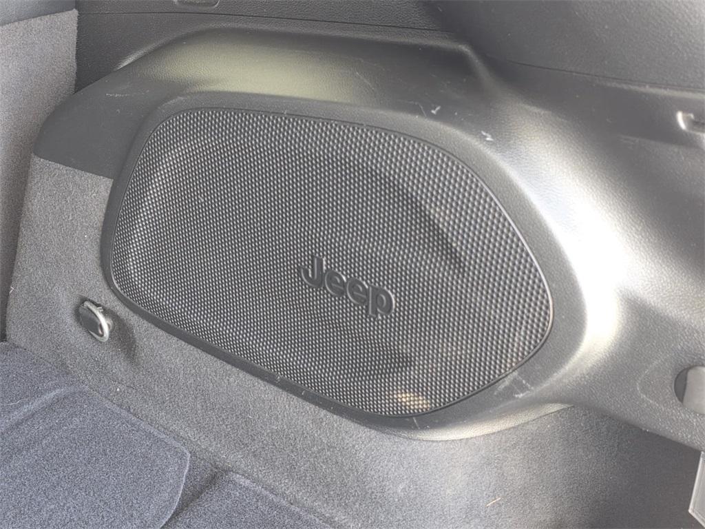 used 2022 Jeep Cherokee car, priced at $21,916