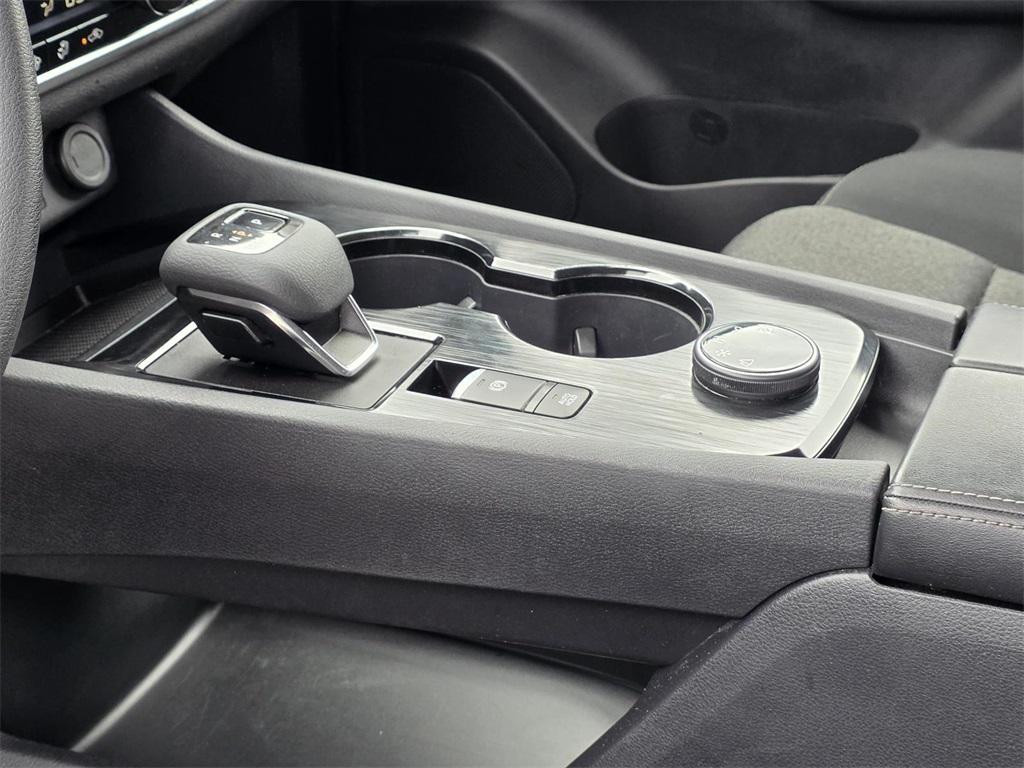 used 2024 Nissan Rogue car, priced at $20,905