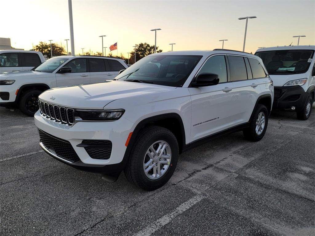 new 2025 Jeep Grand Cherokee car, priced at $38,330