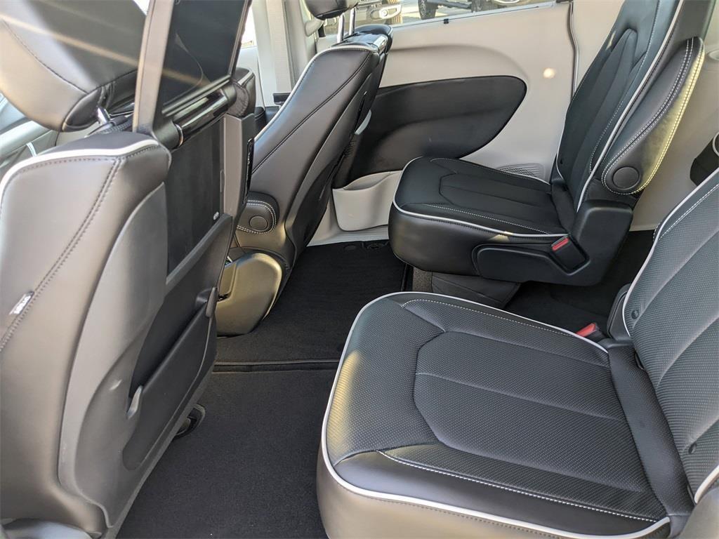 new 2024 Chrysler Pacifica car, priced at $45,500