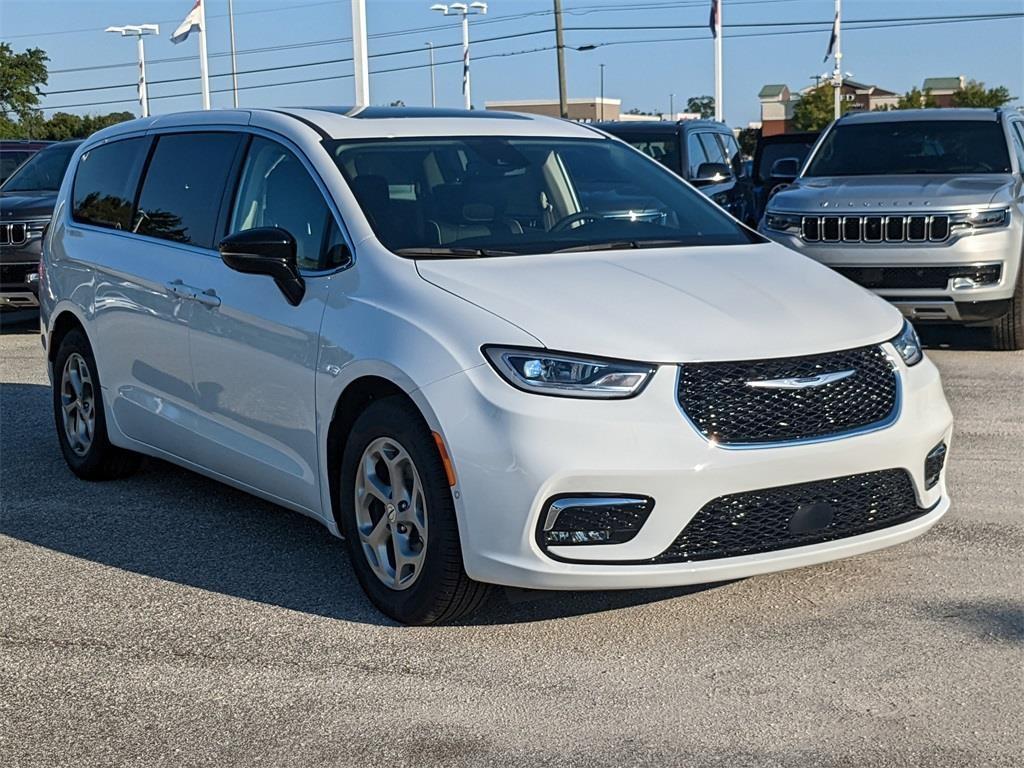 new 2024 Chrysler Pacifica car, priced at $45,500