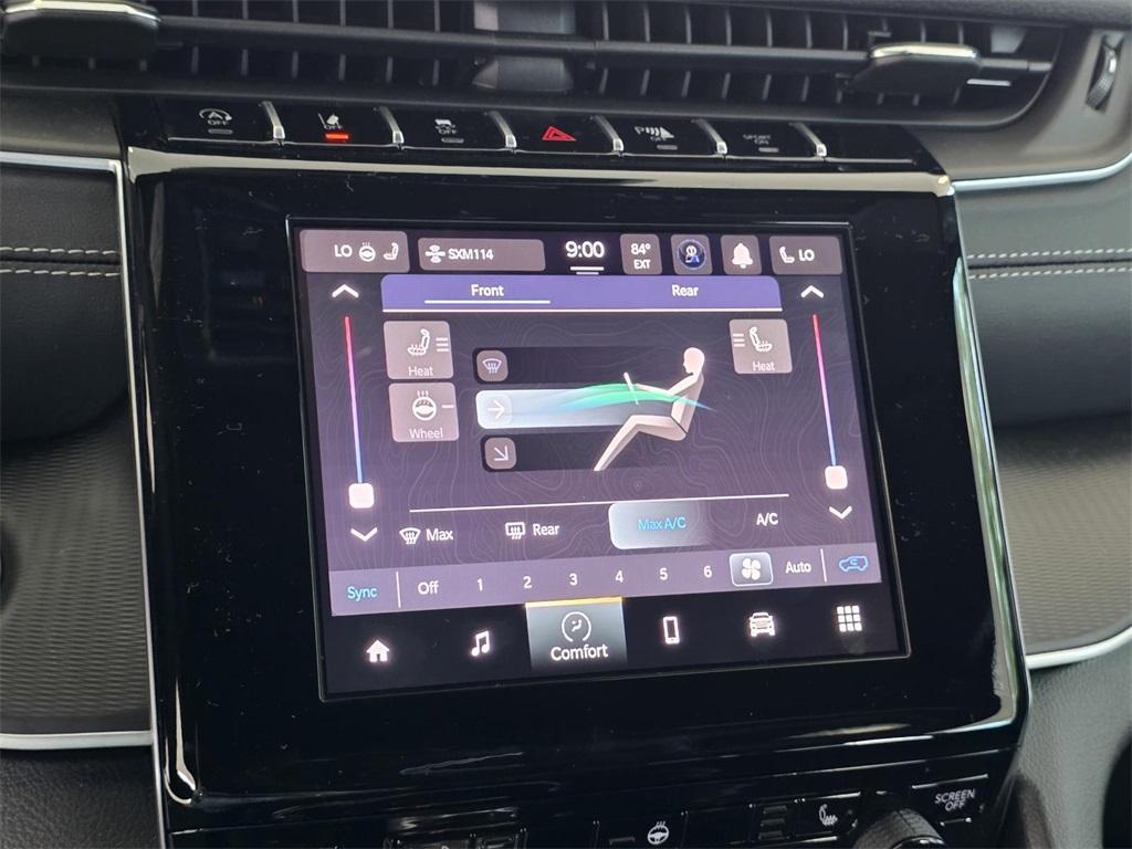 new 2025 Jeep Grand Cherokee L car, priced at $51,370