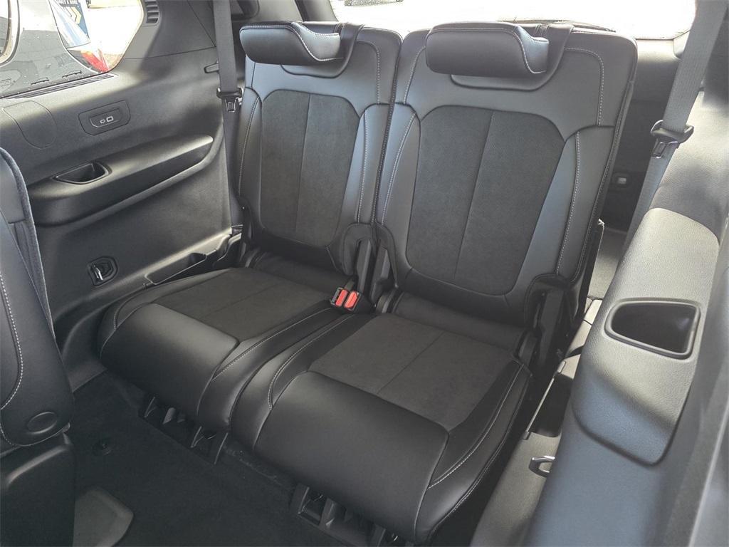 new 2025 Jeep Grand Cherokee L car, priced at $51,370