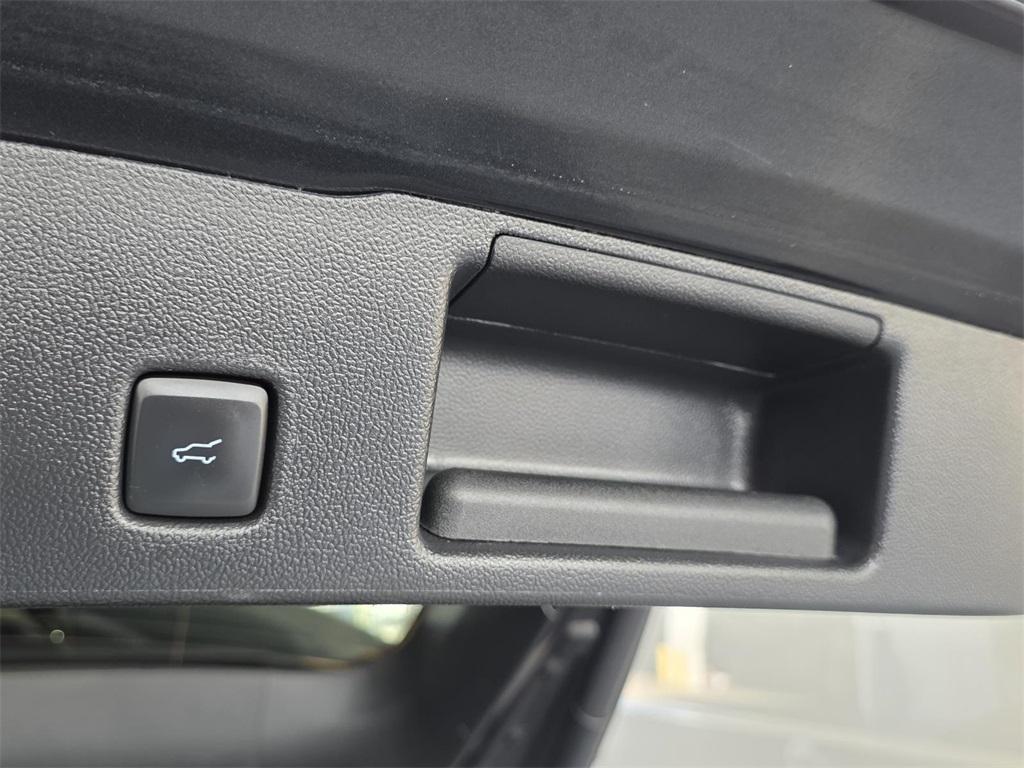 used 2022 Ford Escape car, priced at $21,977