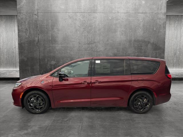 new 2023 Chrysler Pacifica Hybrid car, priced at $49,525