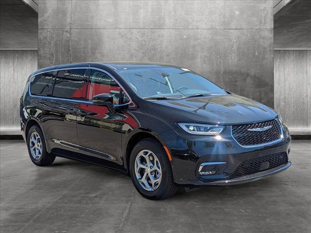 new 2024 Chrysler Pacifica car, priced at $43,720