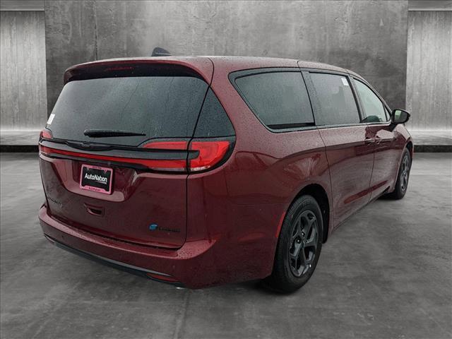 new 2023 Chrysler Pacifica Hybrid car, priced at $53,319