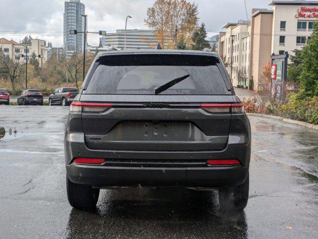 new 2025 Jeep Grand Cherokee car, priced at $48,170