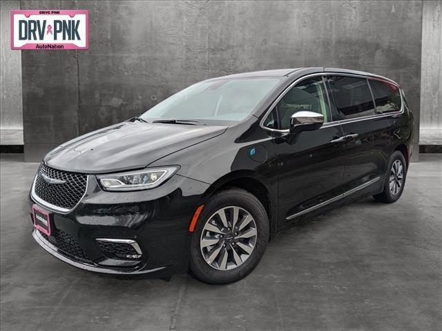 new 2023 Chrysler Pacifica Hybrid car, priced at $47,991